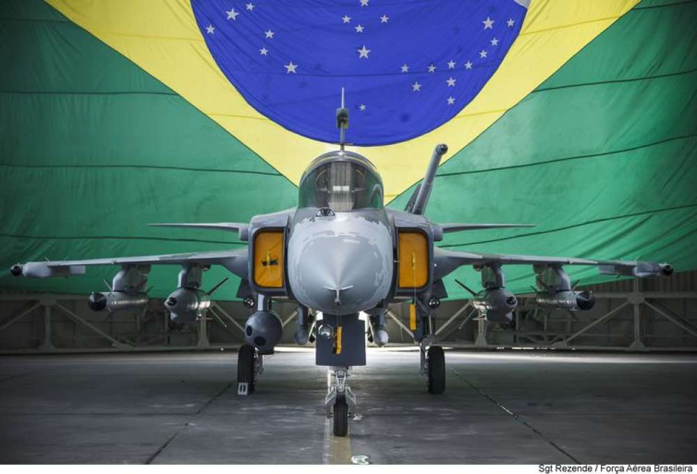 Caças suecos Gripen passam a incorporar a esquadra da FAB