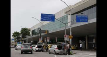 Passageiros podem pedir reembolso de gastos pela greve de aeronautas