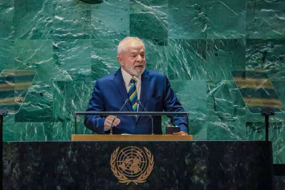 Lula desembarca no Brasil após extensa agenda em Cuba e Nova York