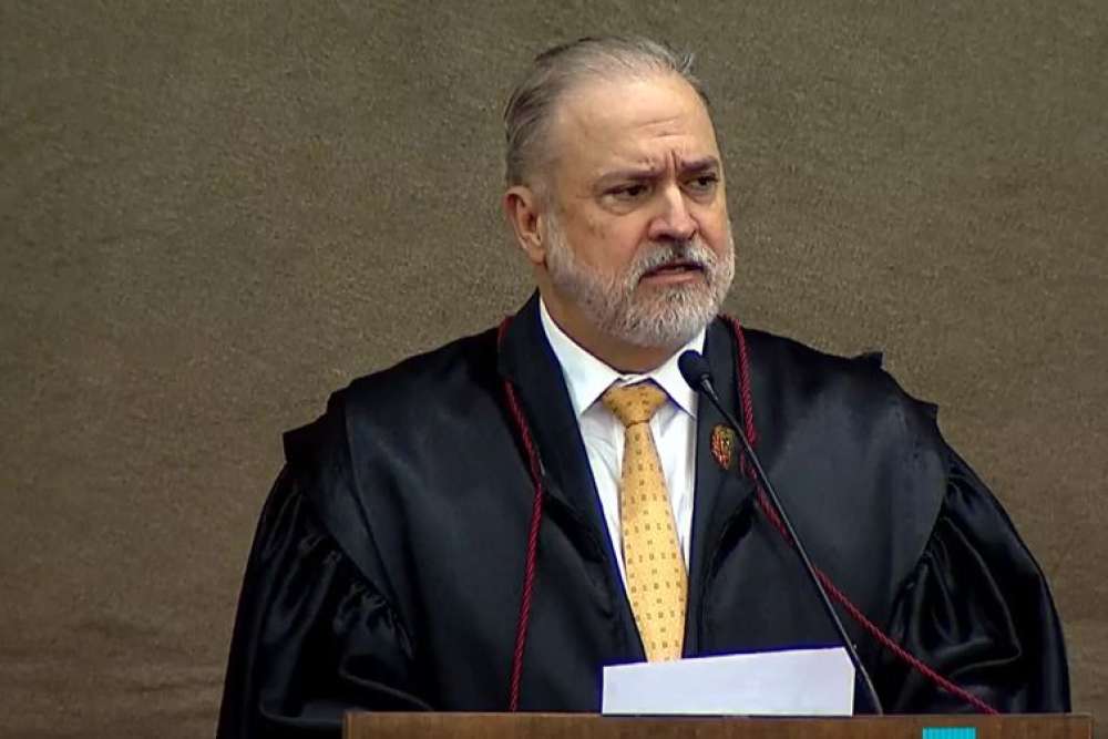 Aras faz último discurso no STF como procurador-geral da República