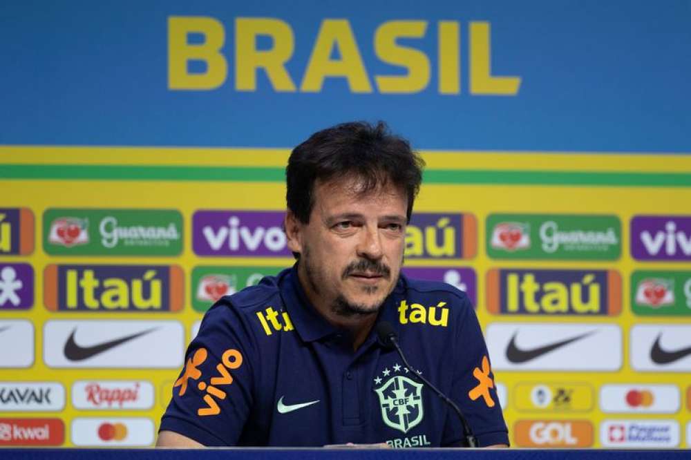 Diniz convoca Seleção praticamente sem mudanças para as eliminatórias