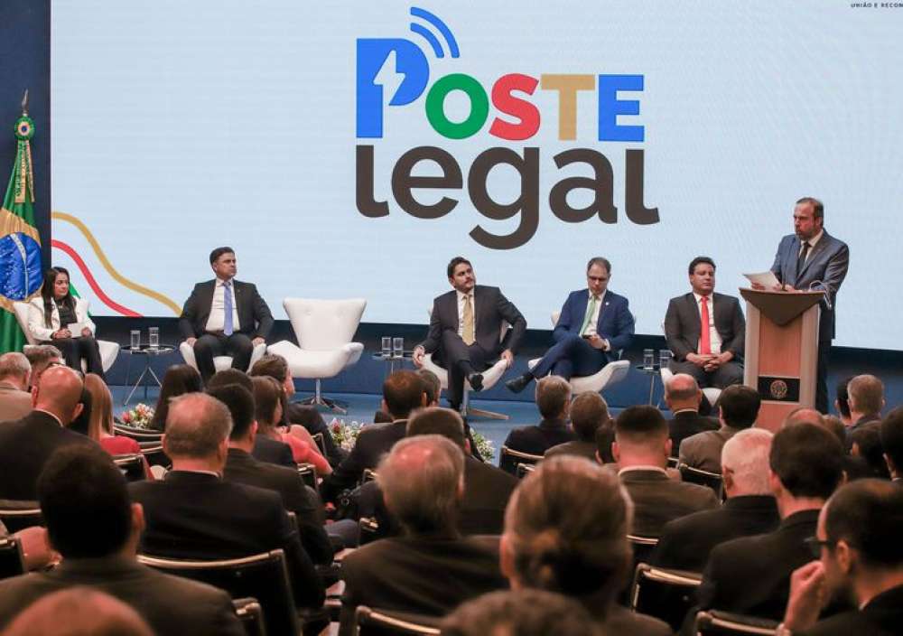 Governo cria normas para compartilhamento de postes de energia