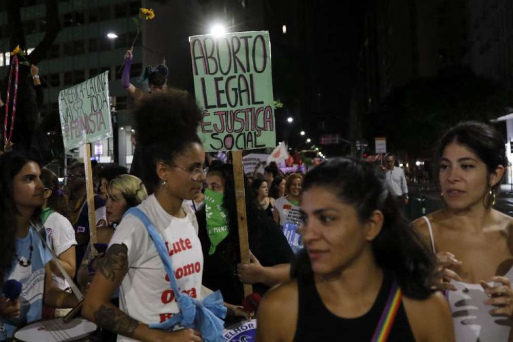 Estudo aponta que negras são mais vulneráveis ao aborto no Brasil