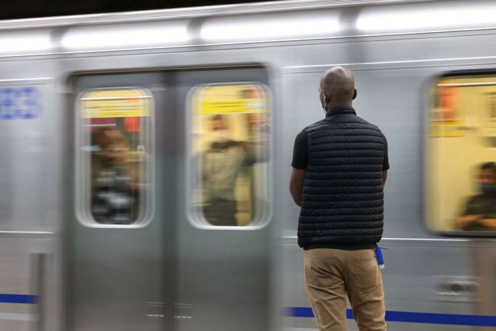 Paralisação de metrô, trens e Sabesp é ilegal, diz governador de SP