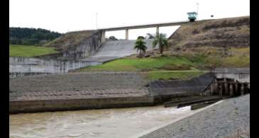 Santa Catarina decreta fechamento de barragens após duas mortes