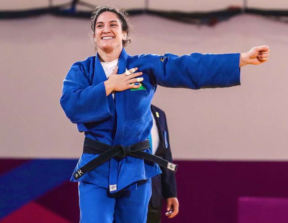 Mayra Aguiar e Rafael Macedo são bronze no World Masters de Judô