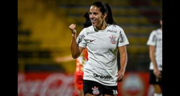 Corinthians goleia e se garante nas quartas da Libertadores feminina