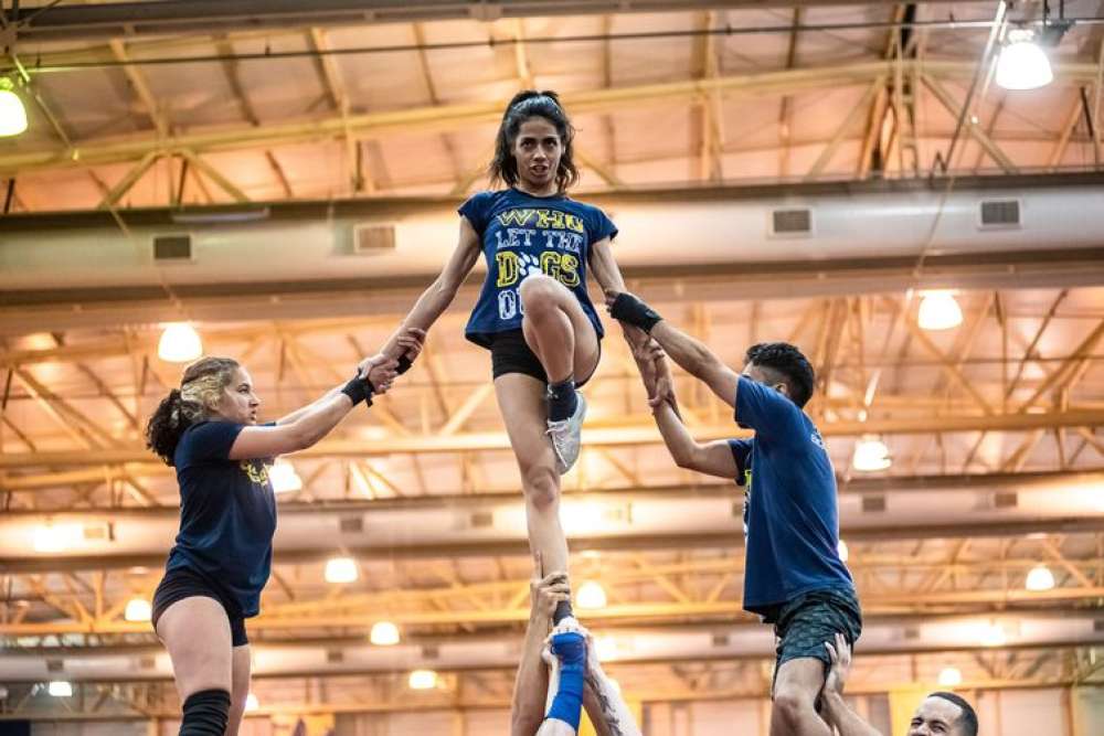 Cheerleading agita público nos Jogos Universitários Brasileiros