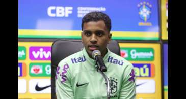 Rodrygo não espera jogo aberto contra o Uruguai, mas sim pressão