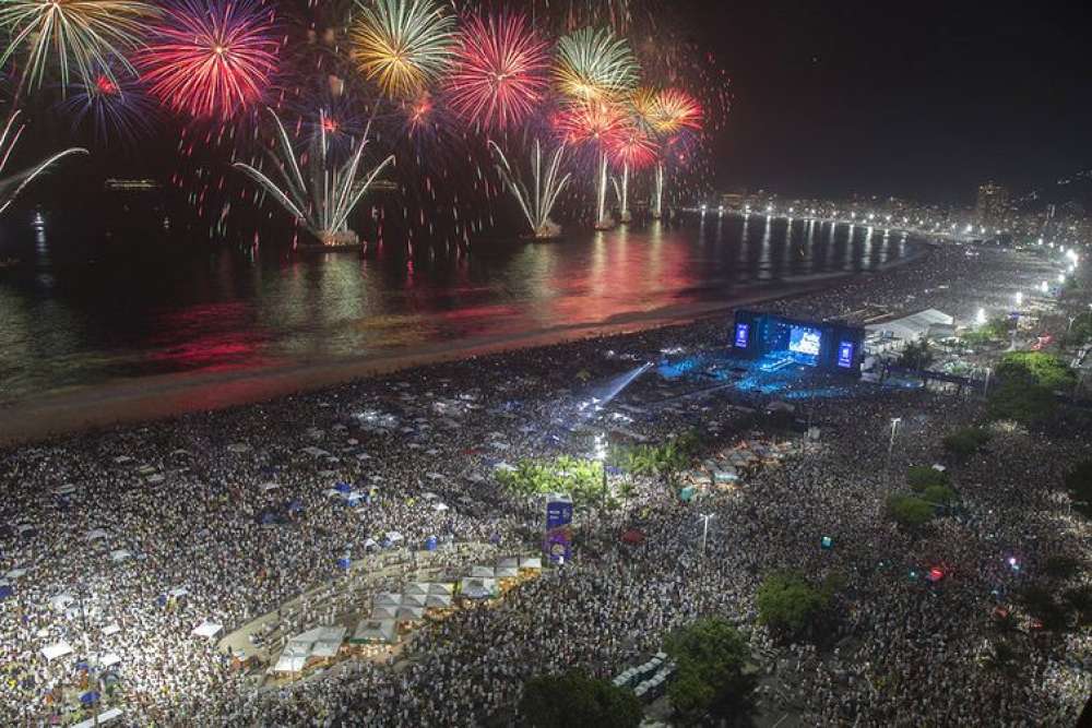 Réveillon no Rio terá 12 minutos de fogos em Copacabana e 12 palcos