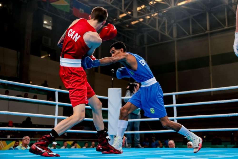 Boxeador Luiz Oliveira \'Bolinha\' vence na estreia no Pan de Santiago