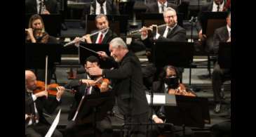 Theatro Municipal do Rio oferece gala lírica a R$ 2