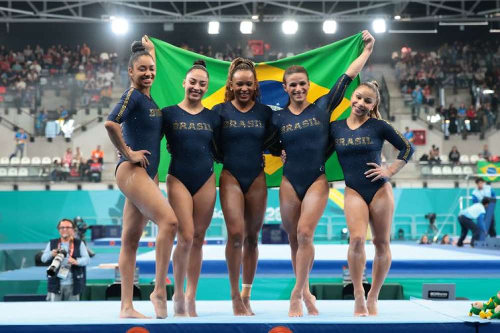 Brasil é prata na disputa por equipes na ginástica artística feminina