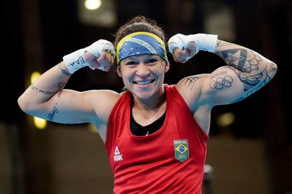 Pan: Bia Ferreira aplica nocaute, garante bronze e vaga em Paris 2024