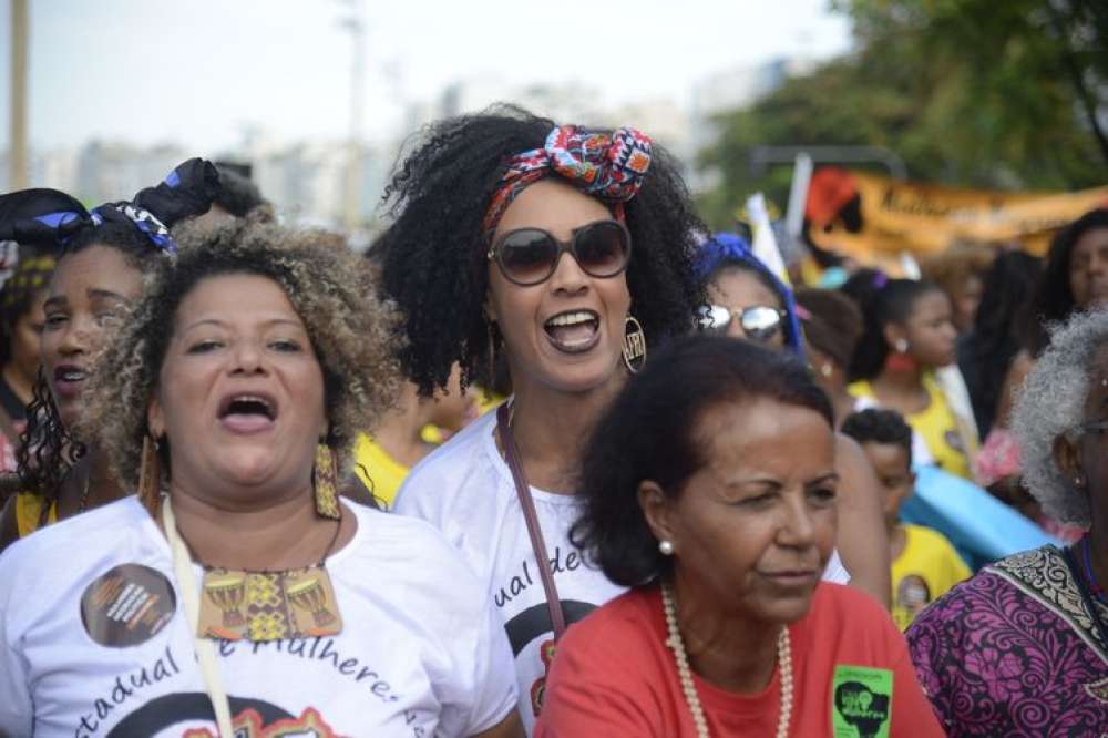 Racismo afeta saúde desde o nascimento até a morte, diz especialista