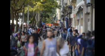 Casos de covid-19 seguem em queda no estado do Rio