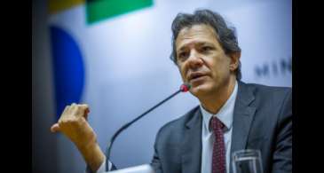 Haddad reafirma compromisso fiscal, mas aponta erosão de receitas