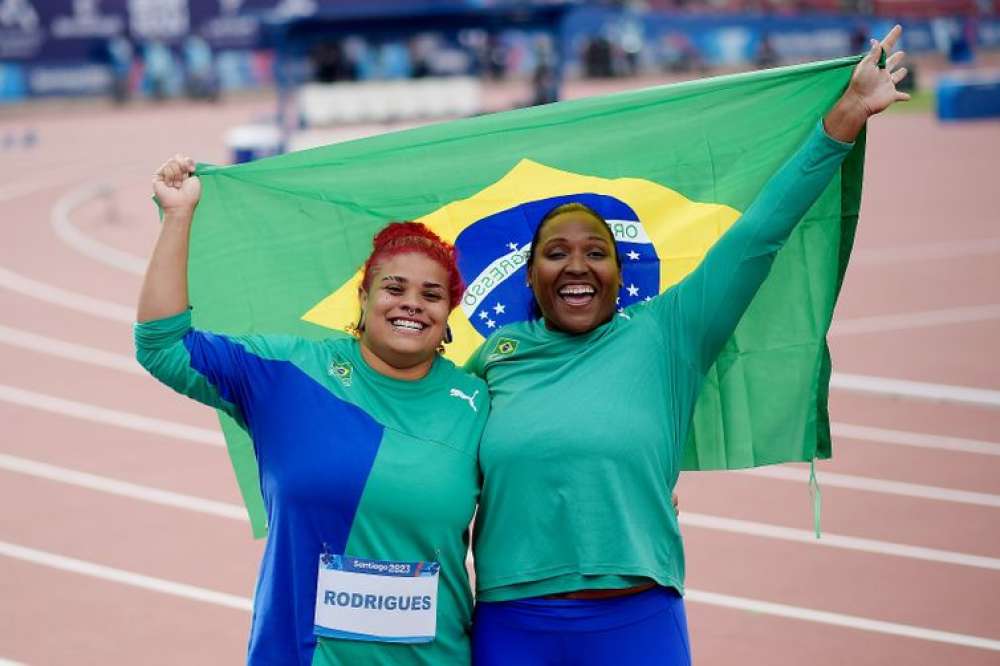 Pan de Santiago: Brasil é ouro e prata no lançamento de disco feminino