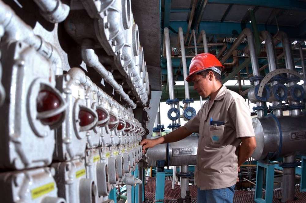 Vendas da indústria de máquinas têm queda de 16,5% em setembro