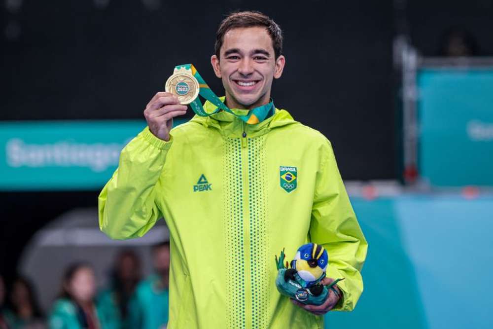 Calderano é tricampeão e Bruna Takahashi vice no tênis de mesa do Pan