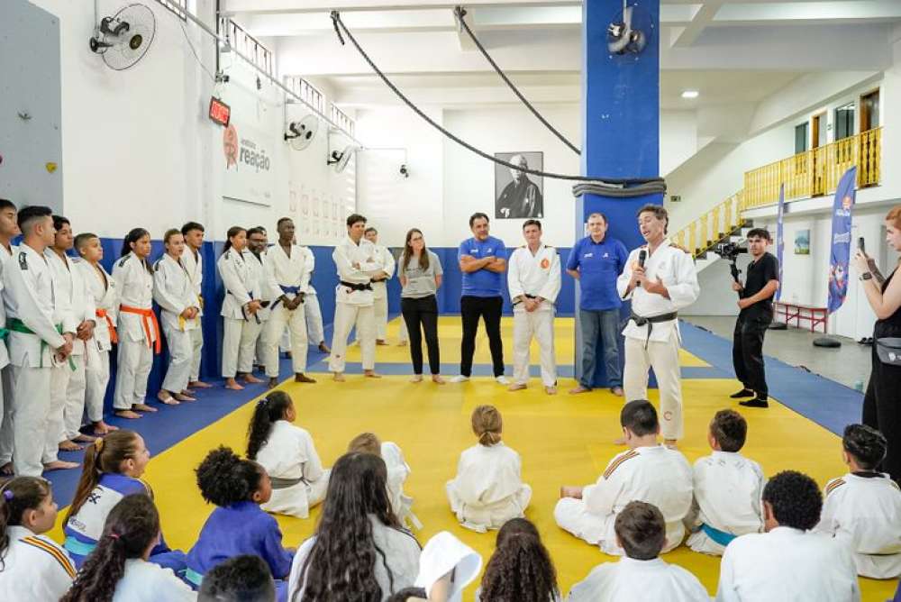 Projeto que revelou judoca Rafaela Silva lança unidade em São Paulo