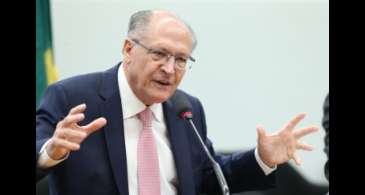 Meta fiscal de 2024 está em discussão e não foi definida, diz Alckmin