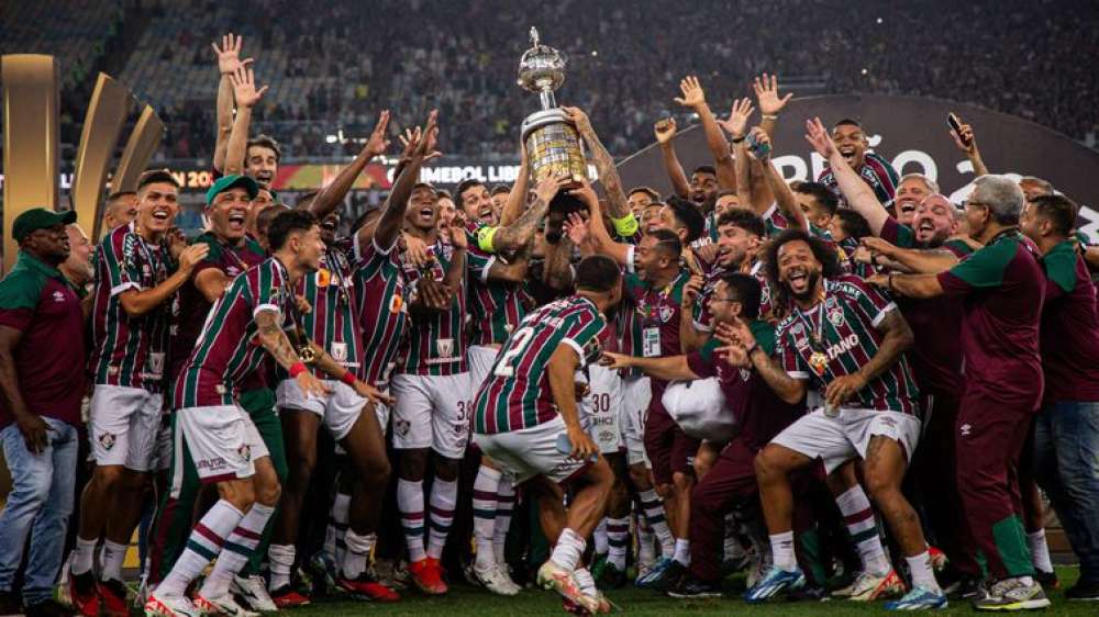 Fluminense domina seleção da Libertadores com cinco jogadores