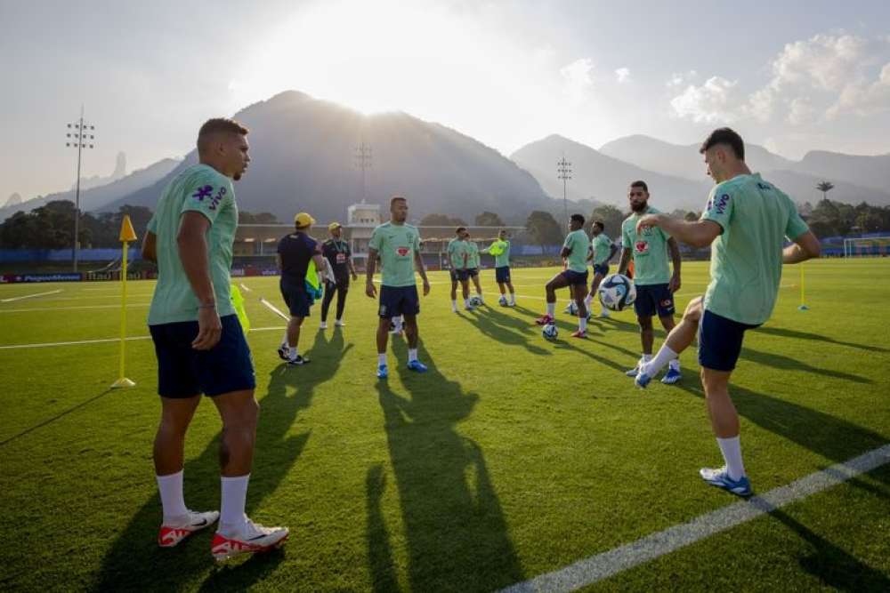 Eliminatórias: Diniz esboça equipe para jogo contra a Colômbia