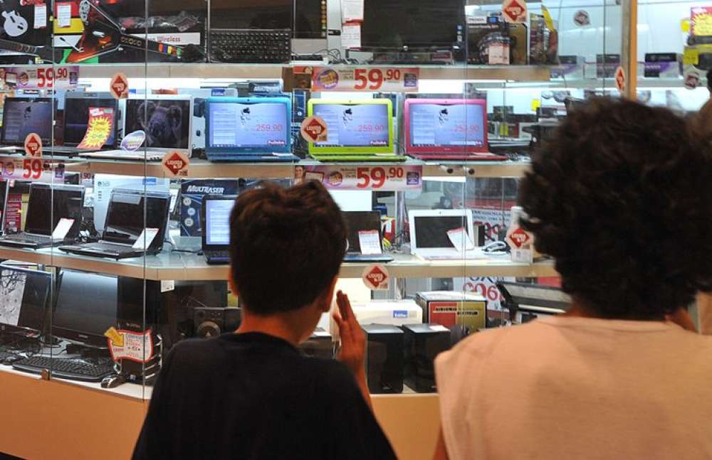 Com menos inflação, comércio espera recorde de vendas na Black Friday