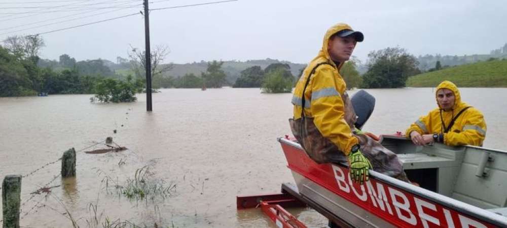 Defesa Civil de Santa Catarina alerta para riscos de novos temporais