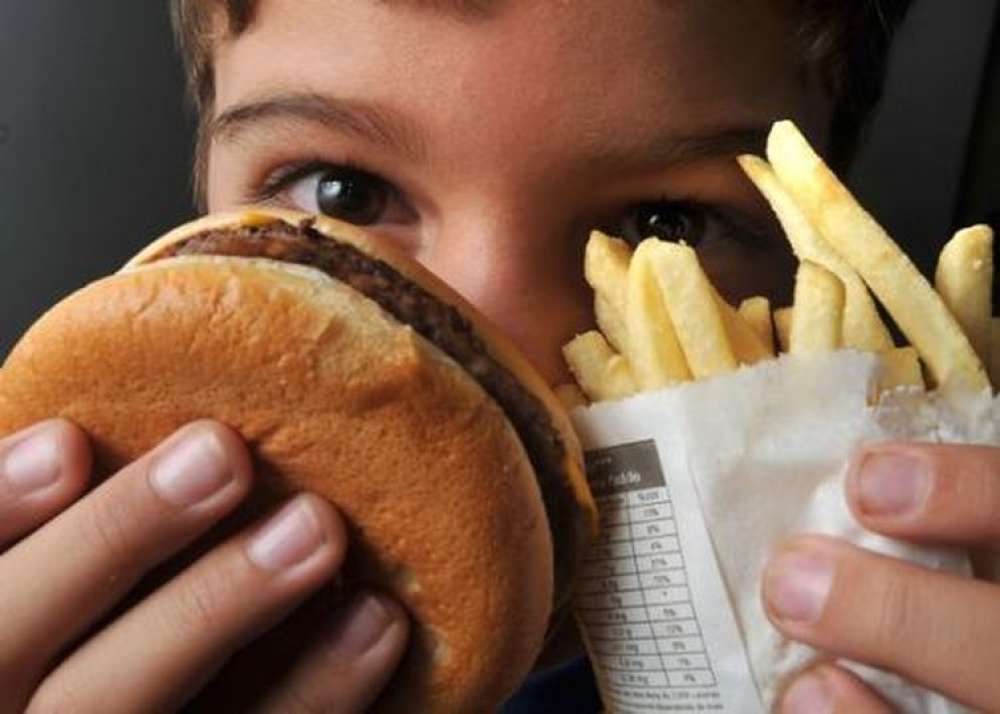 Obesidade cresceu em crianças e adolescentes brasileiras na pandemia