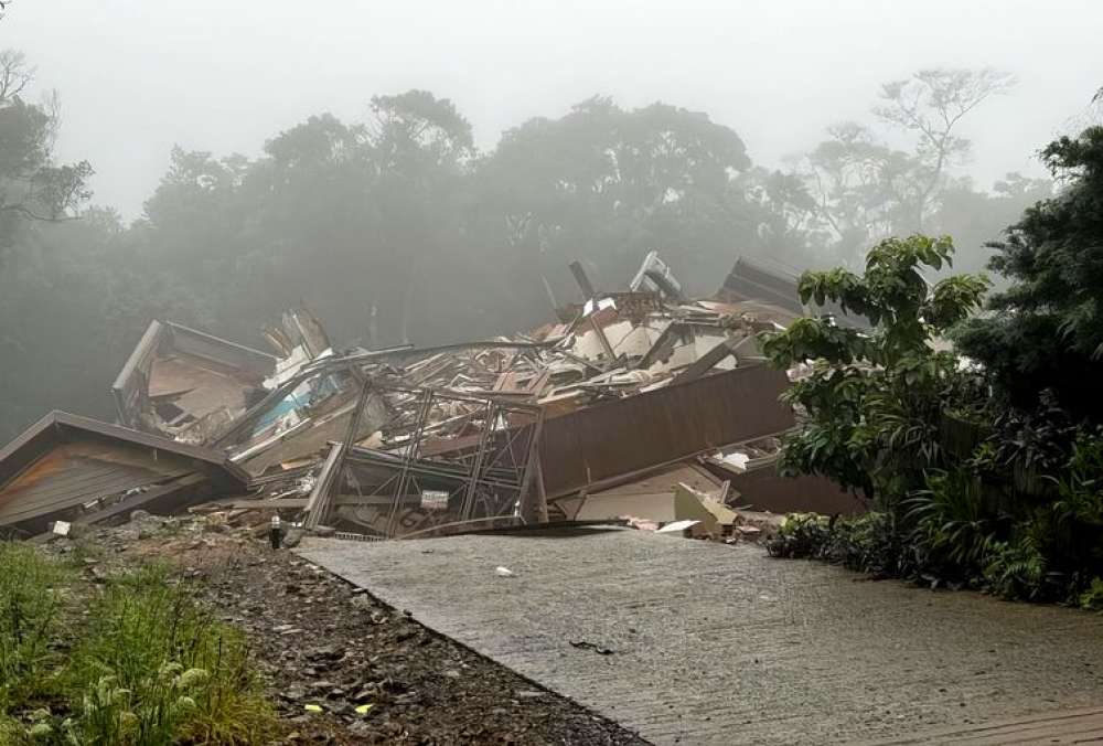 Prédio desaba em Gramado por causa do grande volume de chuvas 