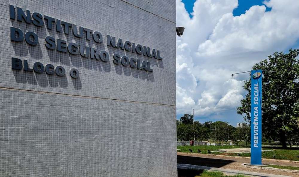 INSS cria central virtual em Libras com experiência piloto em Maceió