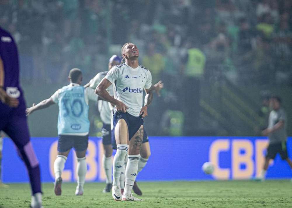 Cruzeiro supera Goiás e ganha fôlego na lua contra o rebaixamento