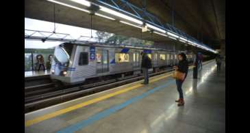 SP: contra privatizações, greve afeta funcionamento de trens e metrôs