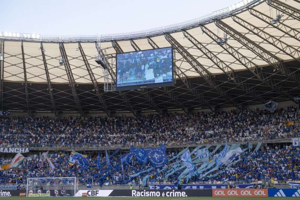 Cruzeiro enfrenta Athletico com torcida, após STJD aceitar recurso