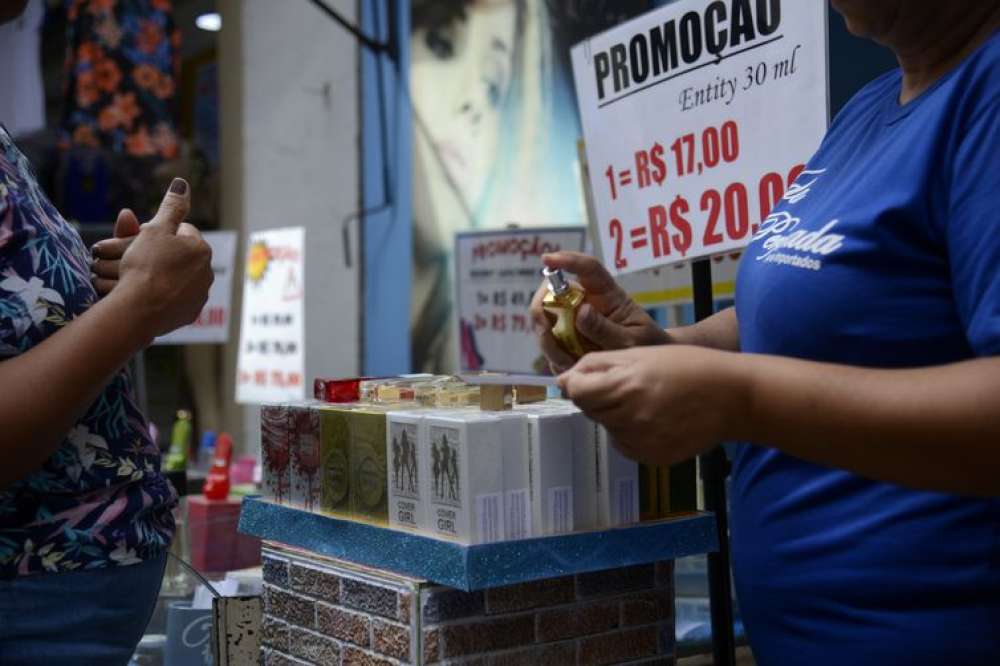 Cresce número de graduados trabalhando em postos de menos escolaridade