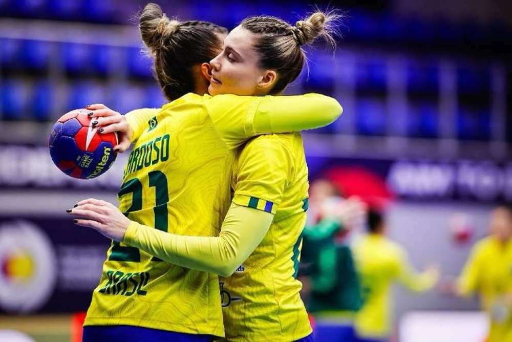 Handebol: Brasil bate Ucrânia com folga na estreia do Mundial Feminino