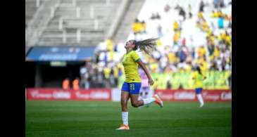 Amistoso: seleção feminina vira 2 vezes contra Japão e vence por 4 a 3