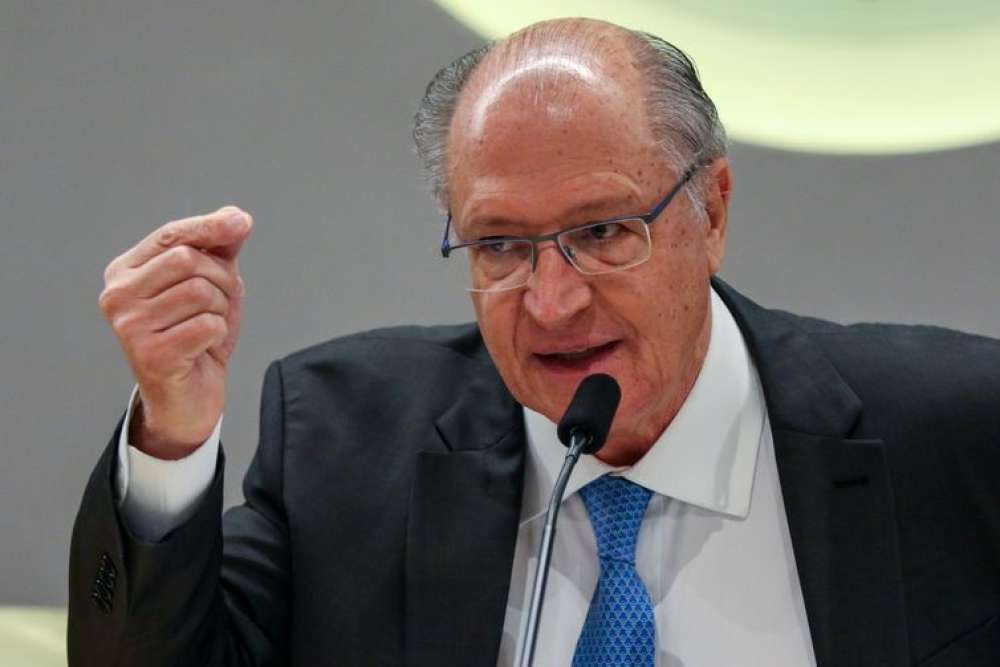 Alckmin projeta crescimento de 12% com reforma tributária