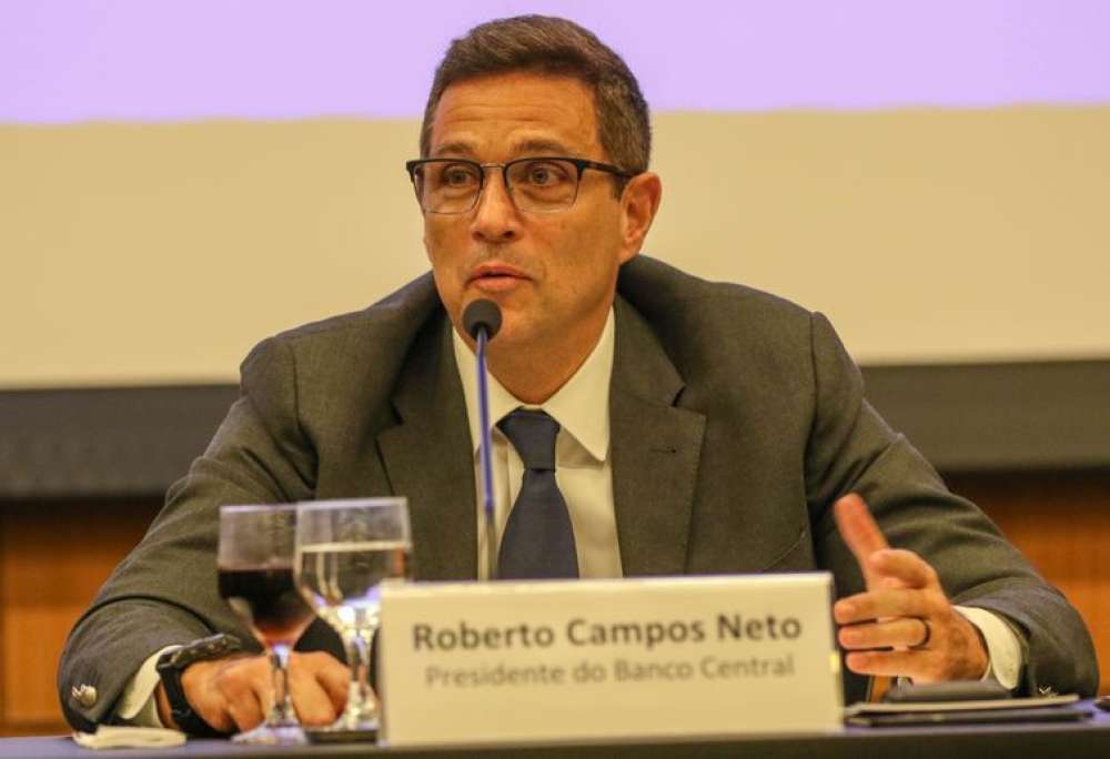 IA pode ser usada para combater lavagem de dinheiro, diz Campos Neto