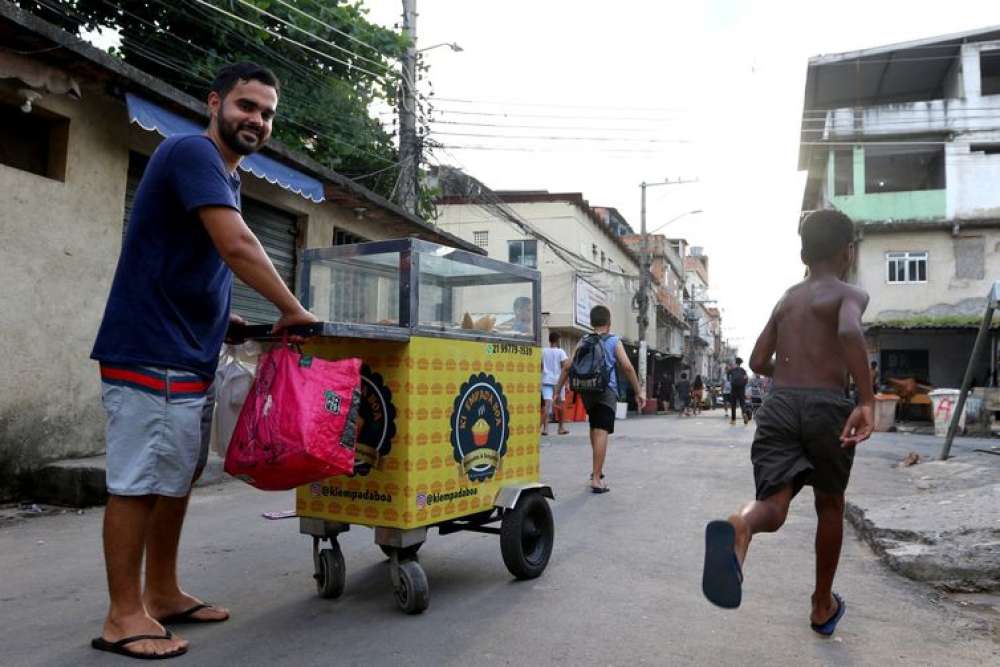 Percentual de pessoas em situação de pobreza cai para 31,6% em 2022