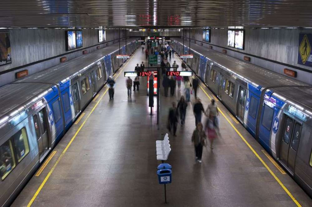 Réveillon no Rio esgota bilhetes de ida do Metrô