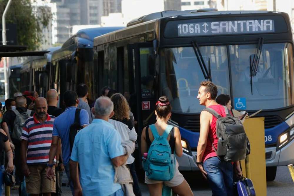 Capital paulista anuncia passe livre nos ônibus aos domingos