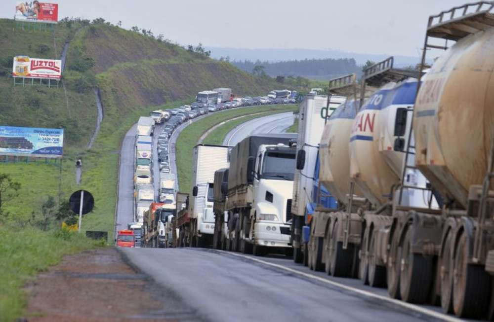 Decreto regulamenta documento eletrônico de transporte de cargas