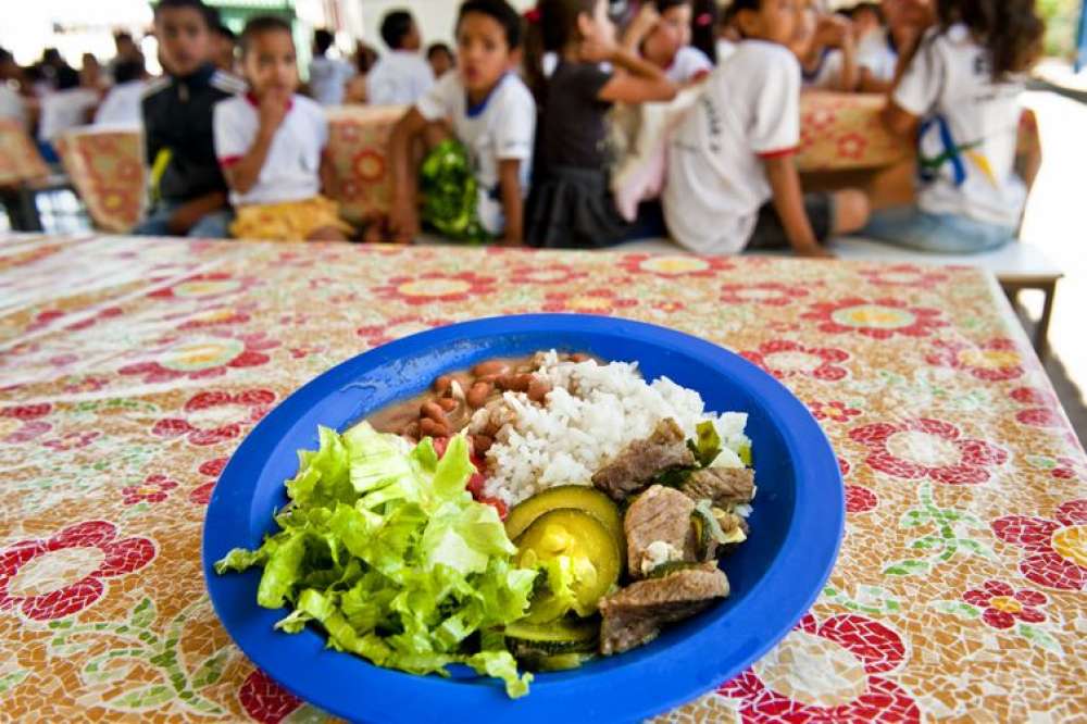 BNDES destina verba do Fundo da Amazônia para merenda escolar