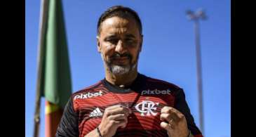 Técnico Vítor Pereira retorna ao Brasil para comandar o Flamengo