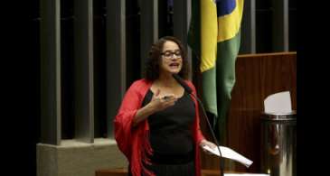 Luciana Santos assume o Ministério da Ciência e Tecnologia