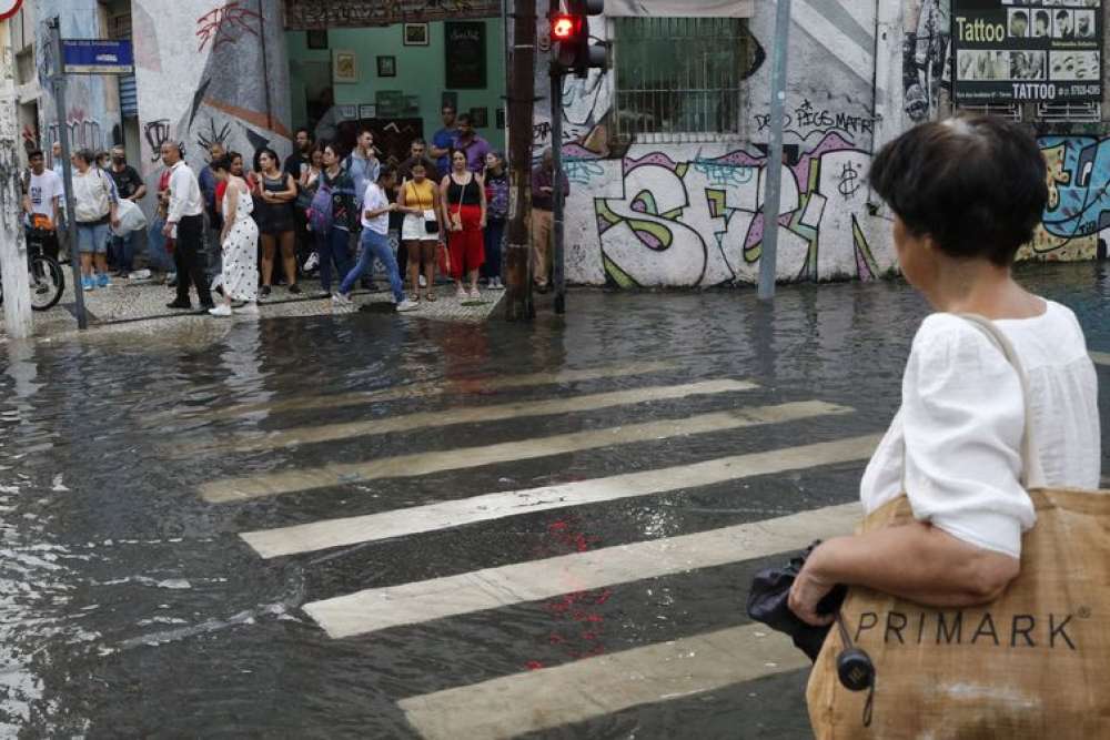 Rio de Janeiro deve ter segundo dia seguido de pancadas de chuva