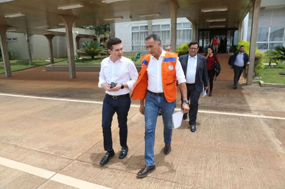 Ministros visitam Araraquara para verificar danos causados pela chuva